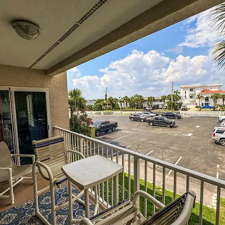 Poolside Villas #203